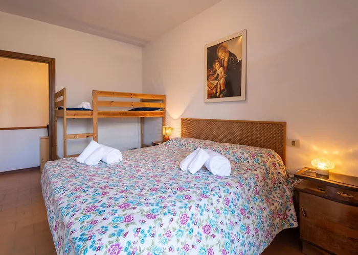 아파트 Claudia Flat - Near The & Parking